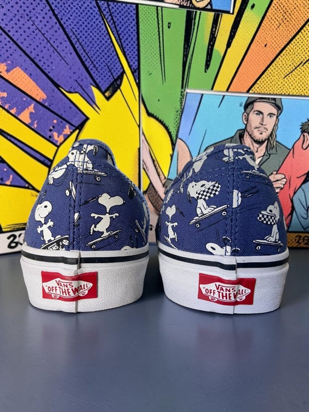 Vans Authentic x Peanuts Snoopy Skateboarding Mens Shoe Size 11.5 Blue/White NEW - Picture 4 of 9